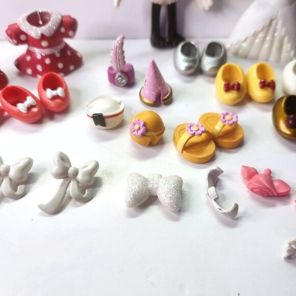 Disney Minnie Mouse Fashion Set Polly Pocket Dress up Lot 33 Individual Pieces - Picture 3 of 9